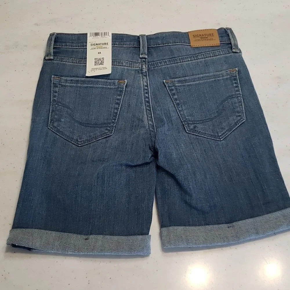 NWT Girls Signature Levi's GOLD Cuffed Bermuda Shorts Sz 6X